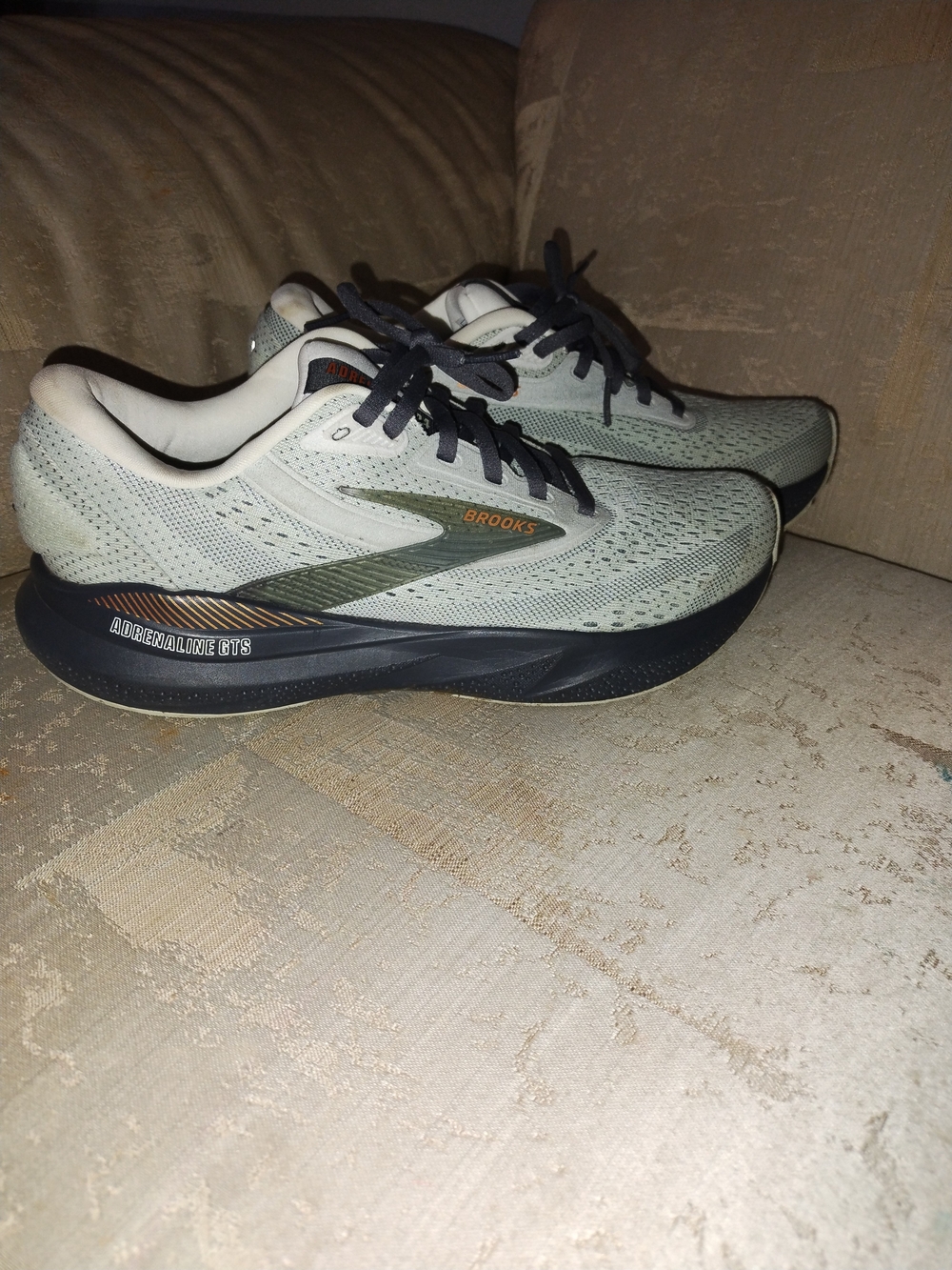 Brooks Adrenaline GTS Sage Green and Black Running Shoes